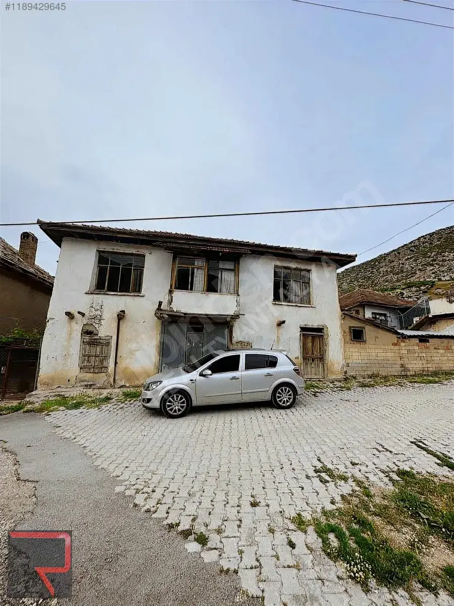 Korkuteli Karakuyu satılık köy evi — kapak görünümü